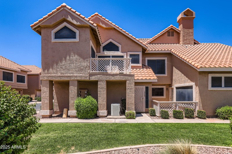 1633 E Lakeside Dr 108 - MLS Sized - 001