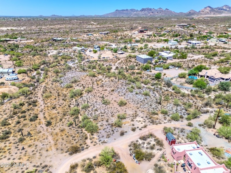 5320 E Foothill St-2