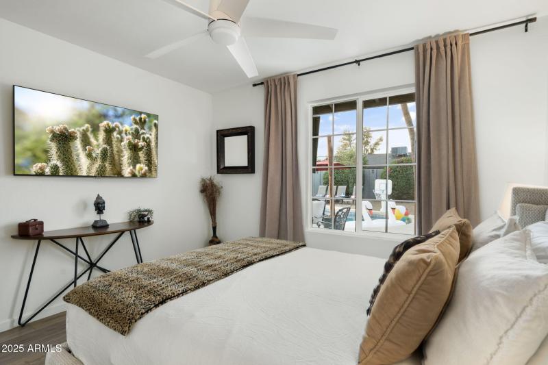 30-web-or-mls-QVB03034