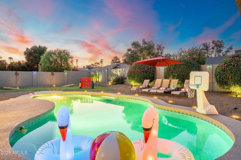 69-web-or-mls-QVB03116-HDR-Edit