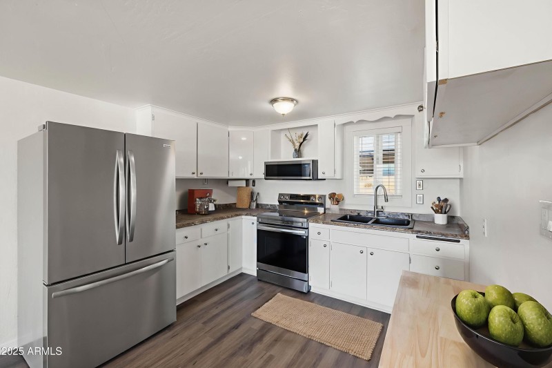 Kitchen - Kitchen - Standard - 12