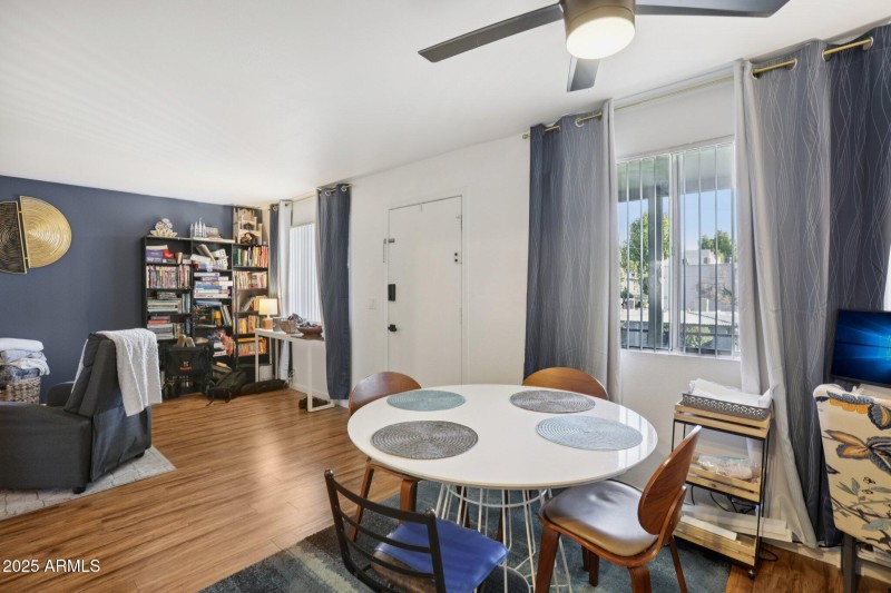 5-web-or-mls-W Tuckey Ln unit 211-S0508-