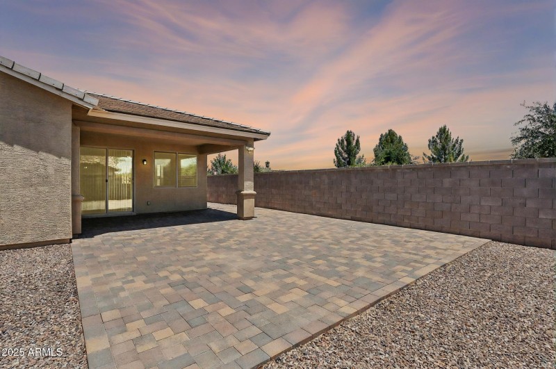 d8a093fc-df35-444c-8867-63900a50c087