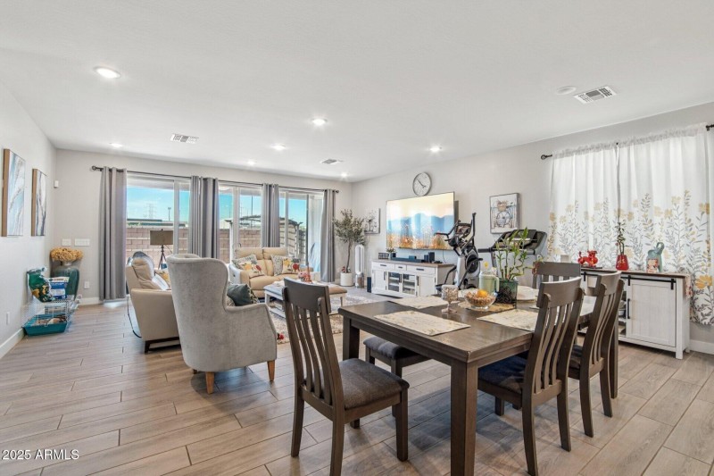 12-web-or-mls-W Luxton Ln-S0508-012