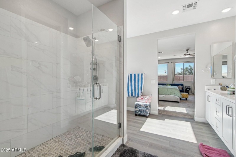 14-web-or-mls-W Luxton Ln-S0508-014