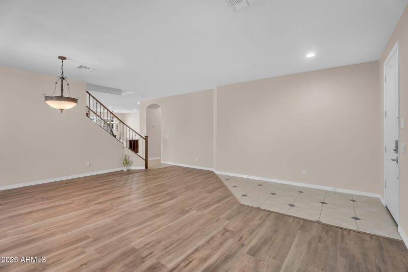 Living room/Dining room