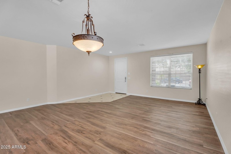 Living room/Dining room