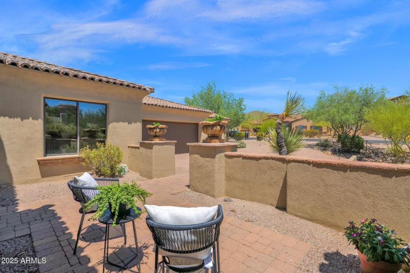 private courtyard seating