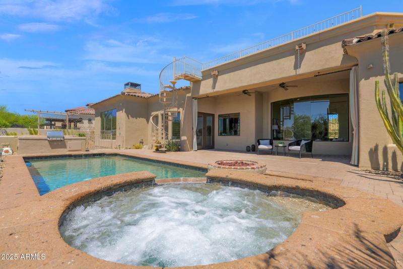 private backyard amenities