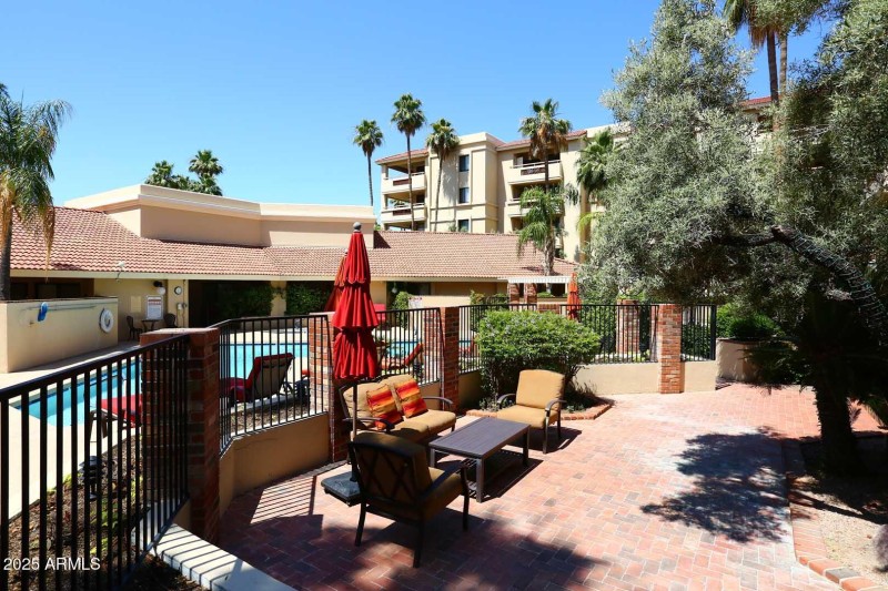 Marquessa-Courtyard Sitting Area