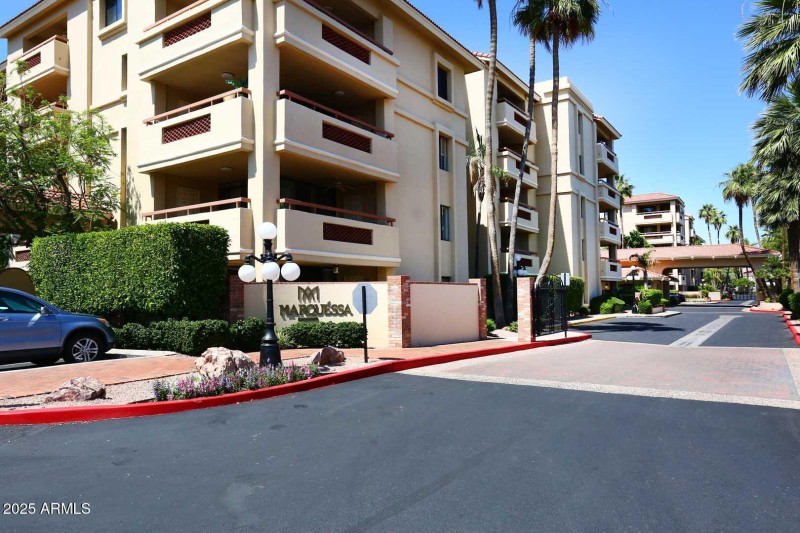 Marquessa-Entry View