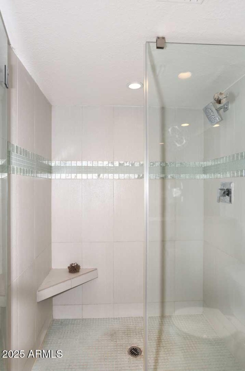 Master Bath-Walk-in Shower