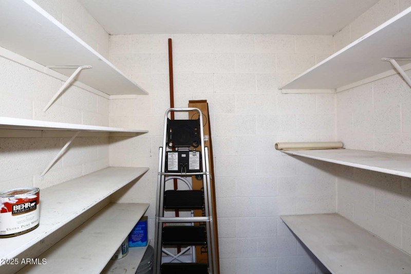 Storage Room - Balcony right