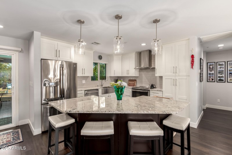 Kitchen Large Center Island