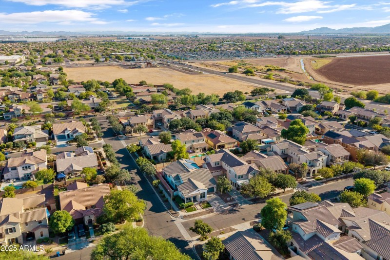 68-DJI_20250804173800_0153_D