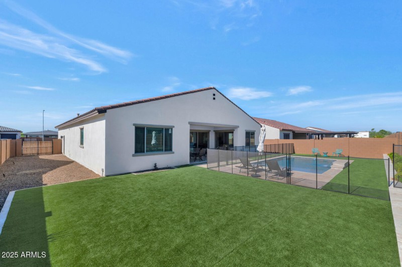 4418 W Park View Lane