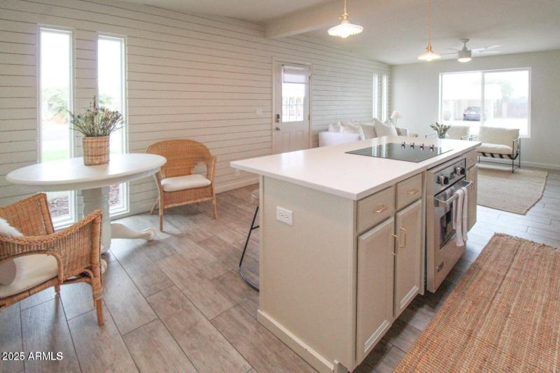 Eat in kitchen with island