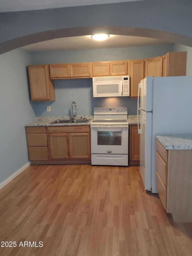 2435 Yuma-rear kitchen