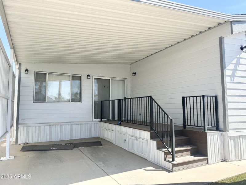 FABULOUS OUTDOOR DECK