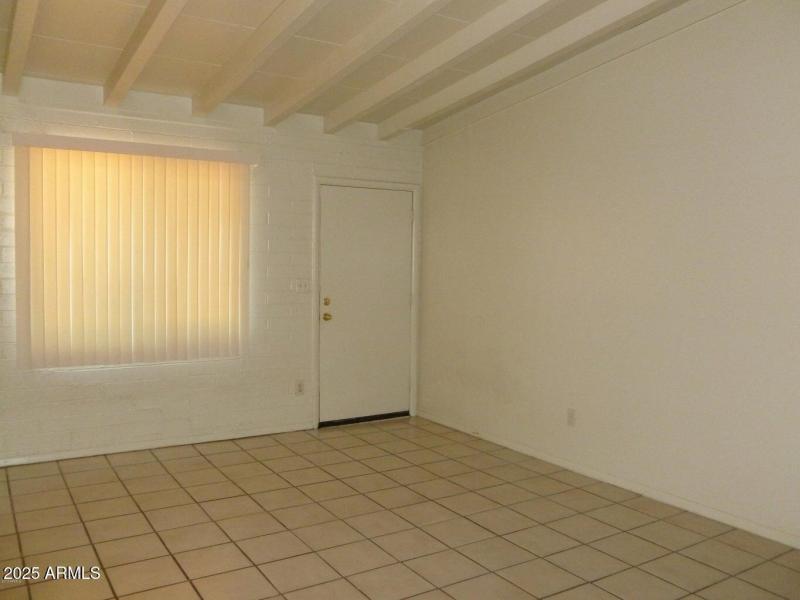 20151103221948460106000000-o