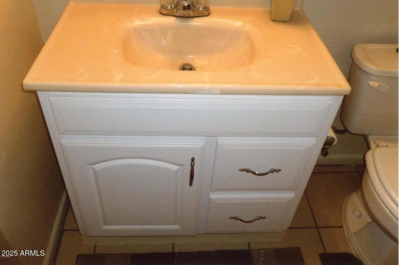 20151128220026604843000000-o