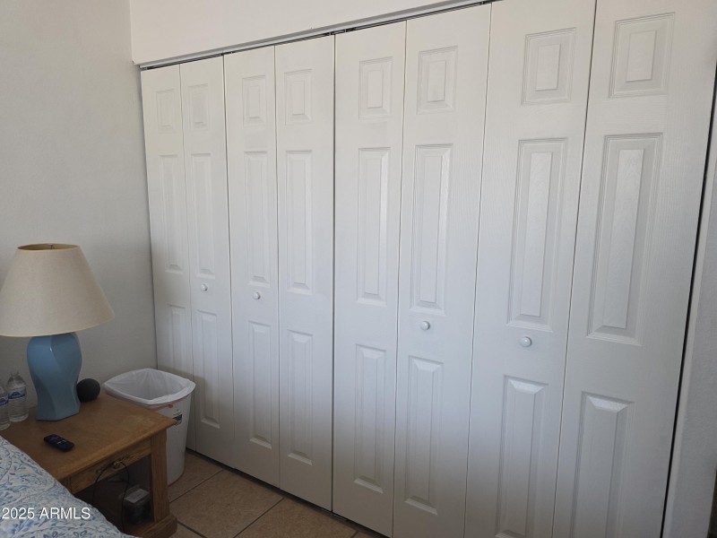 Dobbyn closet doors New