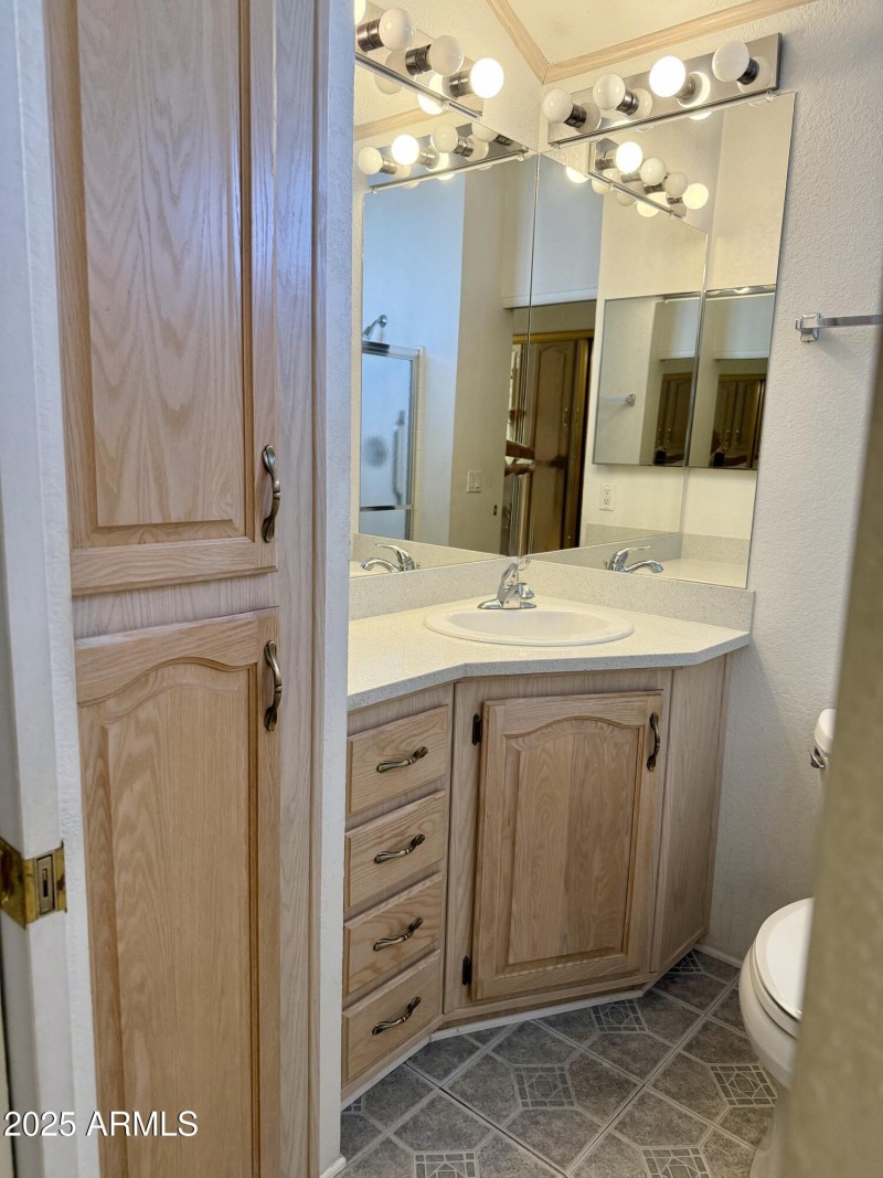 7750 E Broadway Rd #330