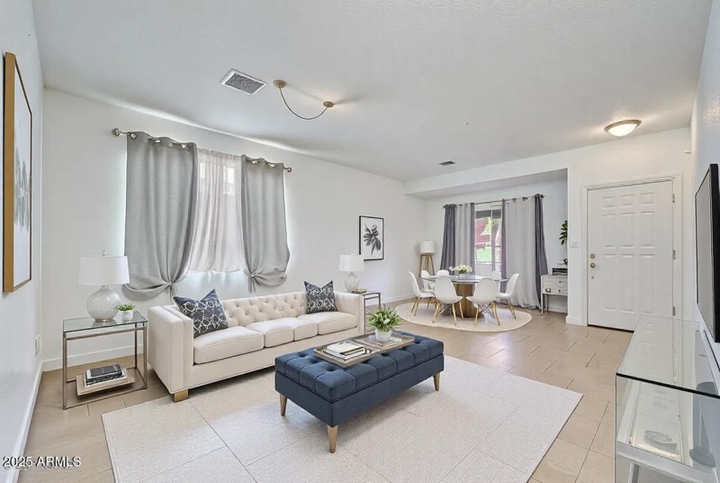 Virtual staging. Living Room.