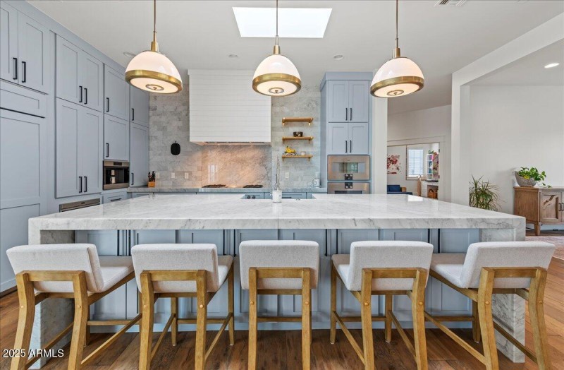 11-4569 E Lafayette Blvd 11