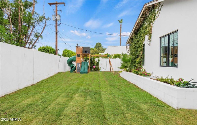 42-4569 E Lafayette Blvd 42