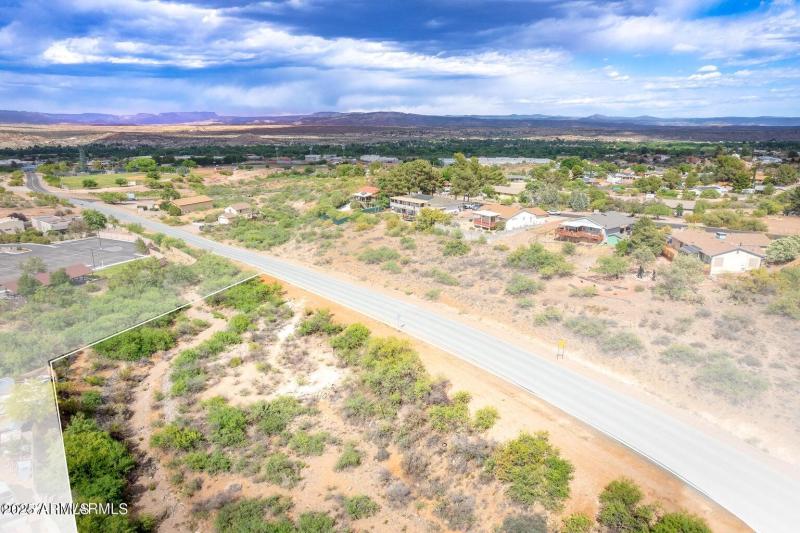 20220525230949212081000000-o