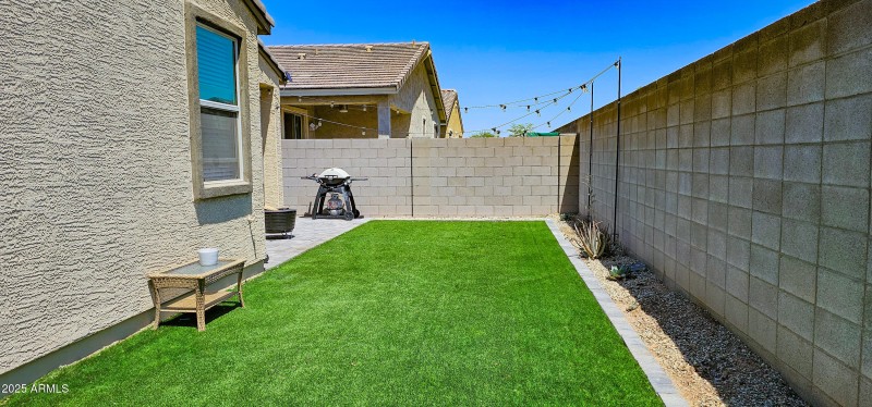 11007 W Pierce St-41