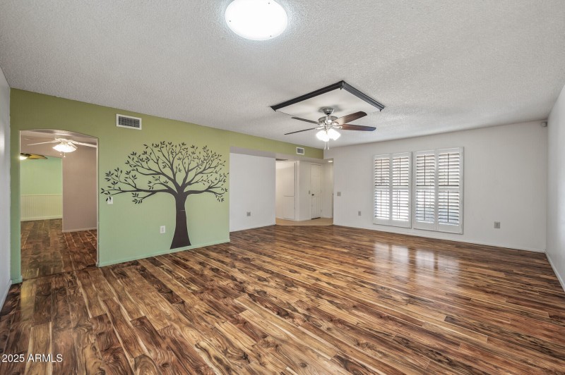 12_13447_W_Copperstone12_mls