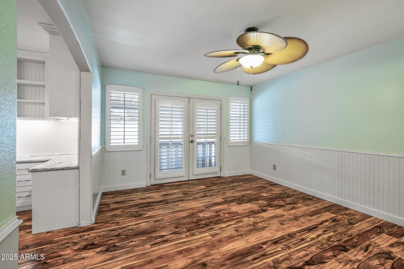 16_13447_W_Copperstone16_mls