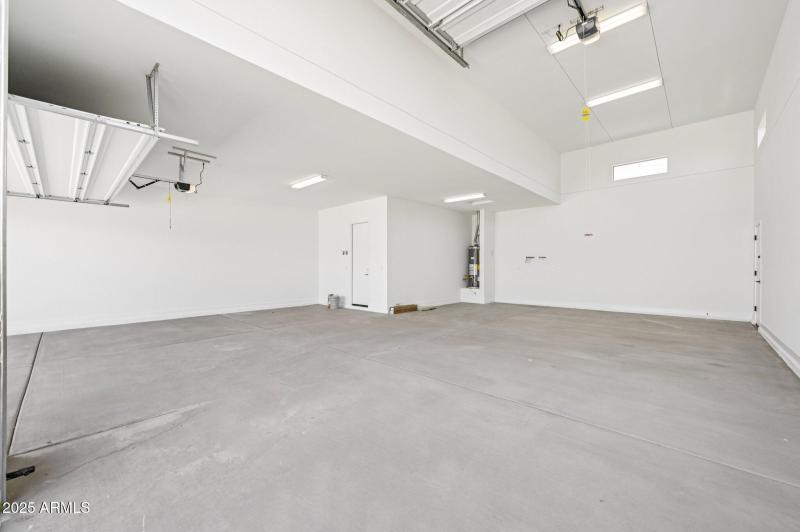 31-web-or-mls-E Twin Acres Dr-S0708-031