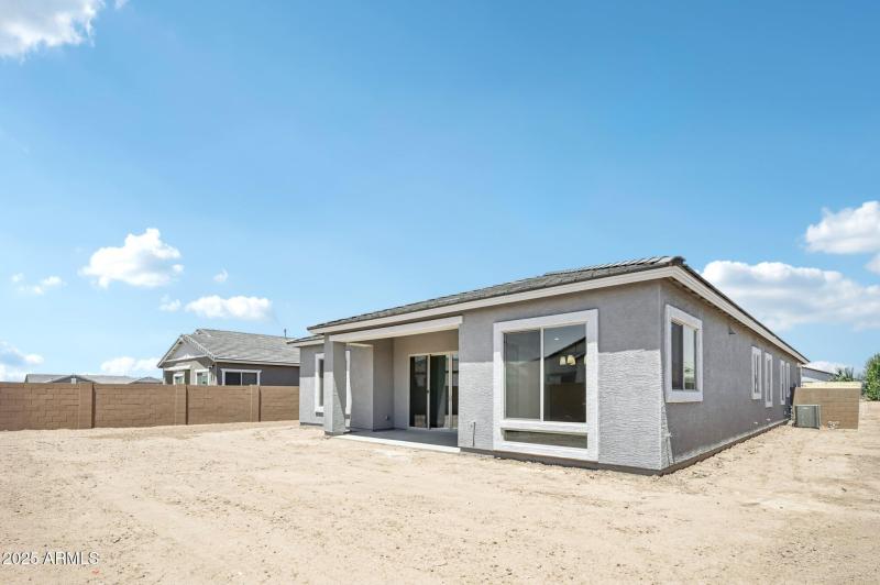 35-web-or-mls-E Twin Acres Dr-S0708-035