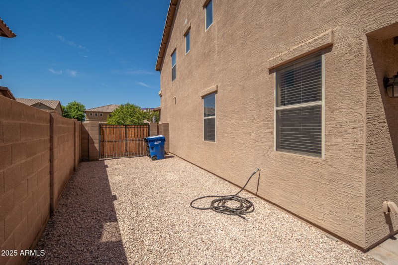 SIDE YARD WITH RV GATE