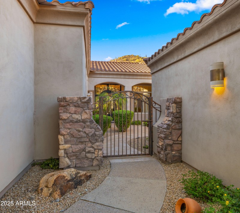 Charming Gated Courtyard Entry