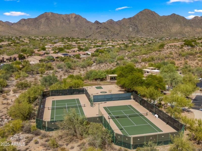 Community Pickleball Courts