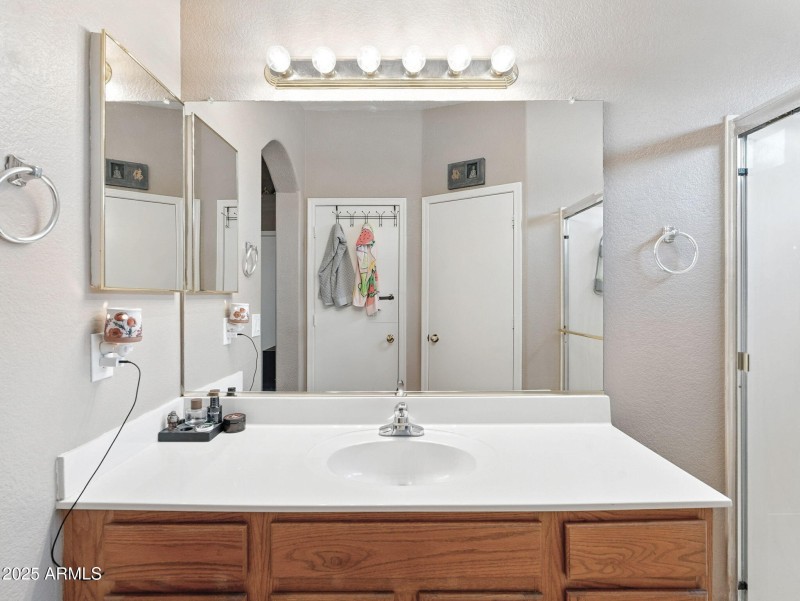 24-web-or-mls-Galveston-24