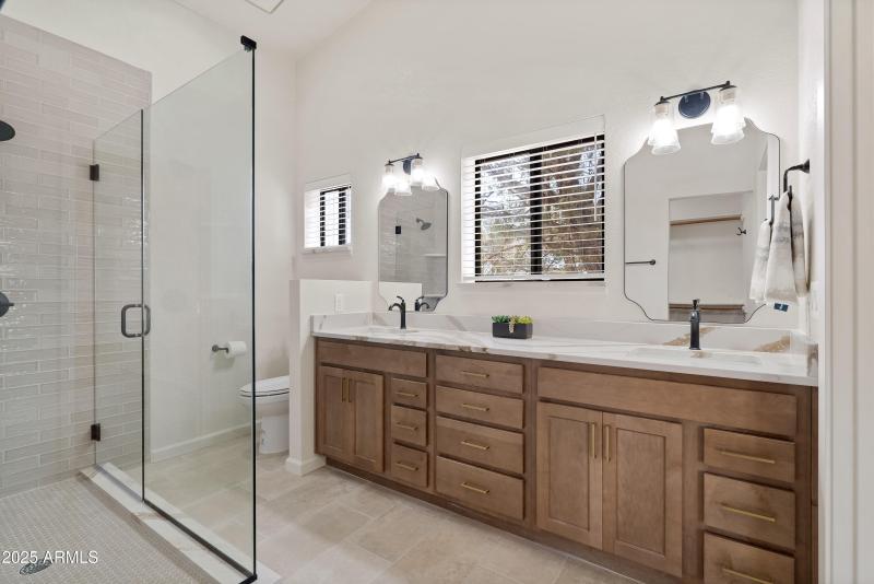 Gorgeous Master Bathroom