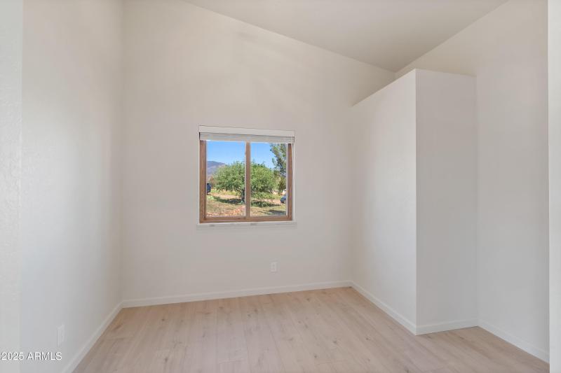 Office or Guest Bedroom 3