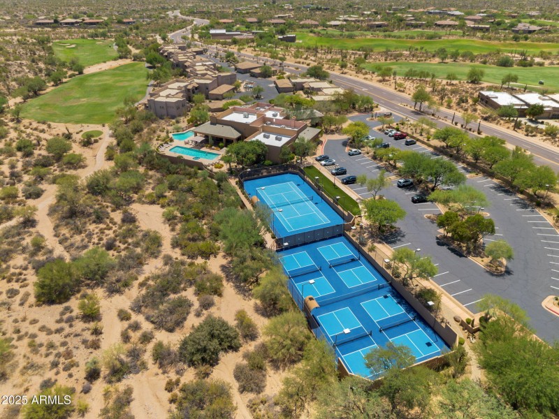 110-web-or-mls-CommunityDrone-05