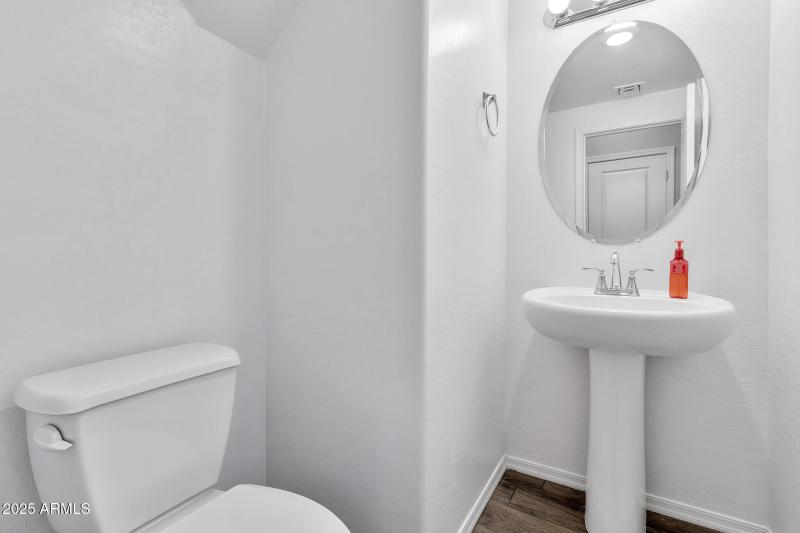 1959 E Hampton Ln Unit 102-32