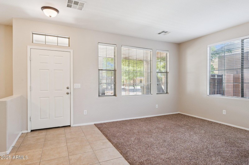 4-web-or-mls-3660-e-hyatt-ln