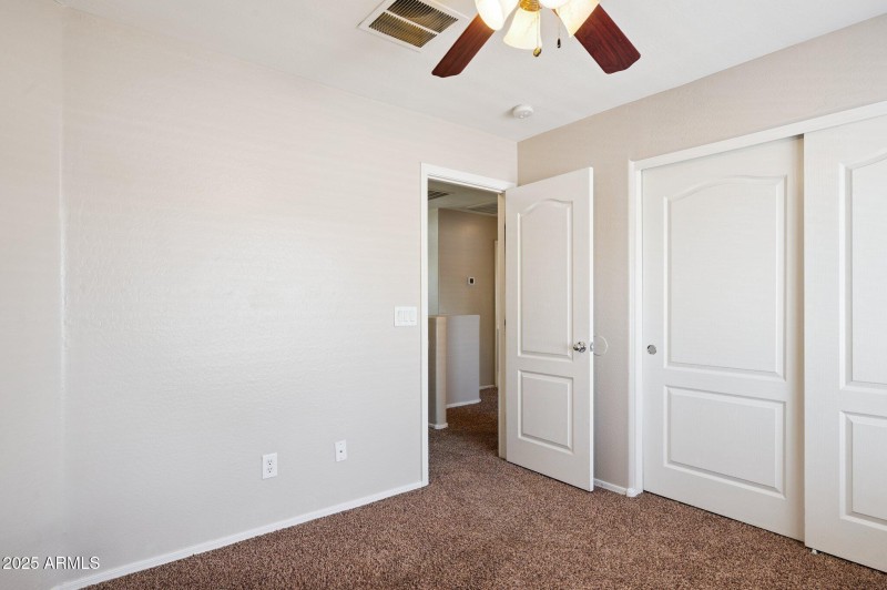 24-web-or-mls-3660-e-hyatt-ln