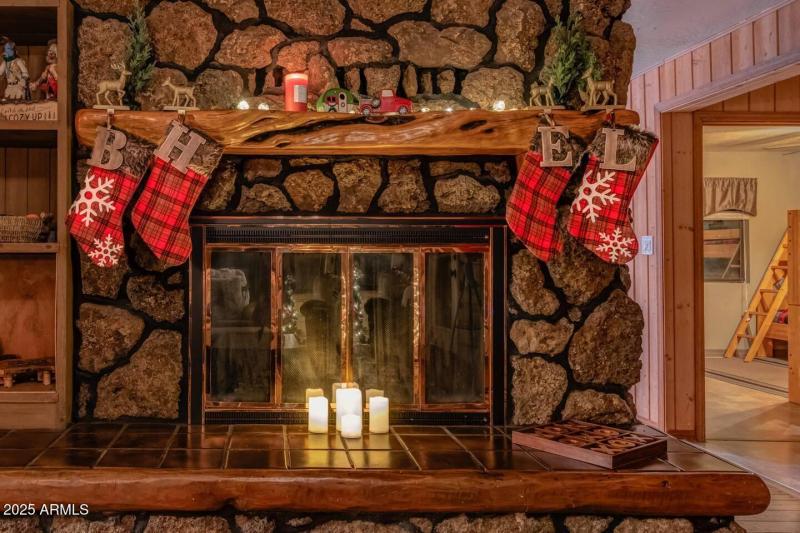 1ecb61cb-7d00-405f-9170-f7616144d818