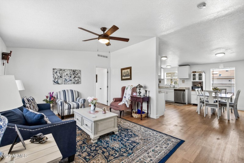 09_16101_El_Mirage_3539_mls