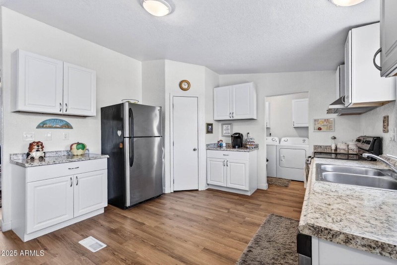 14_16101_El_Mirage_35314_mls