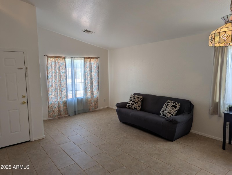 PXL_20250807_225342719